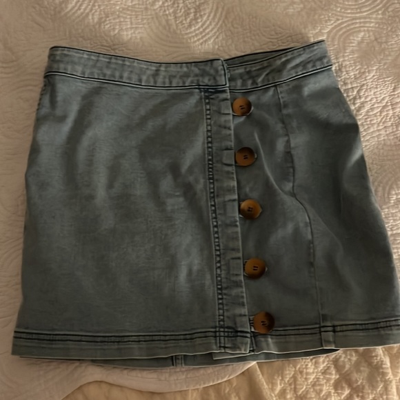 Free people super soft denim skirt - Picture 2 of 2